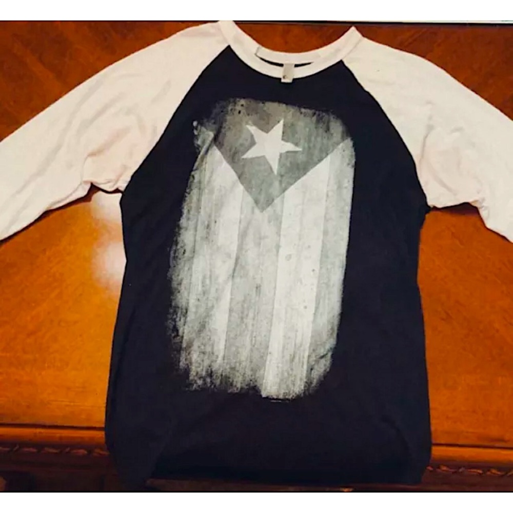 ๐งจPuerto Rico Athletic Thin Longsleeve Shirt (SEND ANY OFFERโผ๏ธ) ๐งจ - Picture 2 of 6